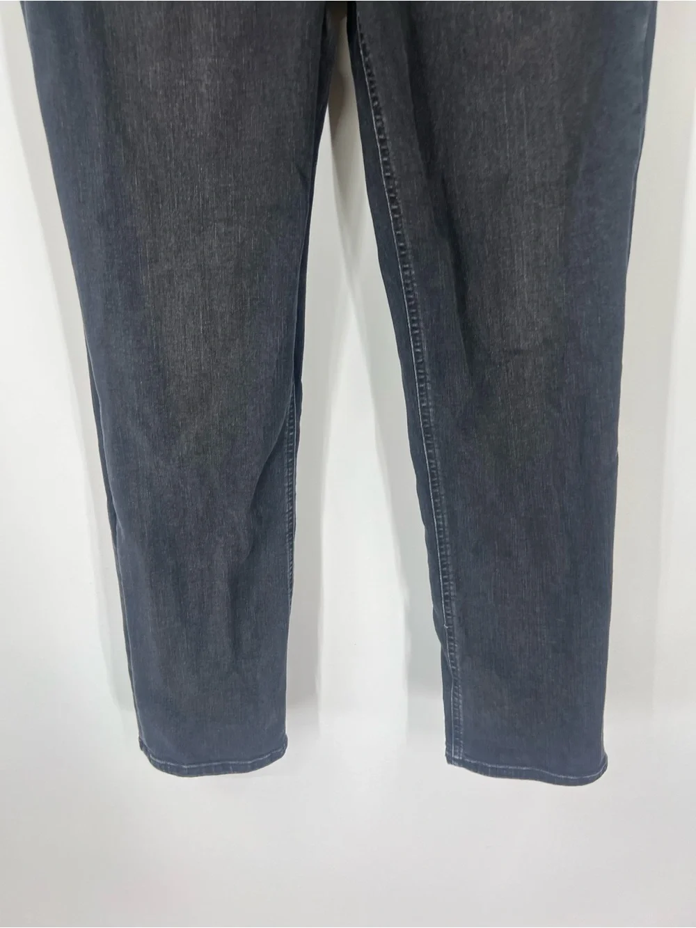 Paige Cindy High Rise Straight Ankle Jeans in Black Willow